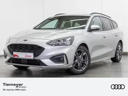 Silber Gebraucht 2022 Ford Focus ST-Line Kombi | 17.330 € (Guter Preis)