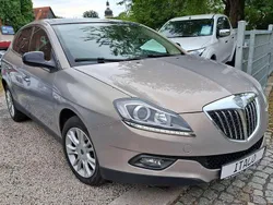 Gold Gebraucht 2009 Lancia Delta Kombi | 4.950 € (Fairer Preis)