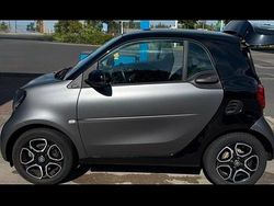 Grau Gebraucht 2016 Smart ForTwo Coupé Kleinwagen | 12.300 € (Teuer)