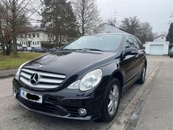 Schwarz Gebraucht 2007 Mercedes R350 AMG Van / Kleinbus | 9.350 € (Teuer)
