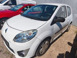 Weiß Gebraucht 2011 Renault Twingo Liberty Kleinwagen | 2.390 € (Fairer Preis)