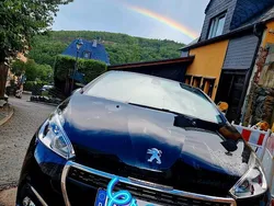 Schwarz Gebraucht 2019 Peugeot 208 Signature Sky Kleinwagen | 9.900 € (Fairer Preis)