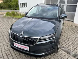 Grau Gebraucht 2021 Skoda Karoq Clever SUV | 22.990 € (Guter Preis)