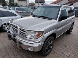 Grau Gebraucht 2003 Mitsubishi Pajero SUV | 3.985 € (Teuer)