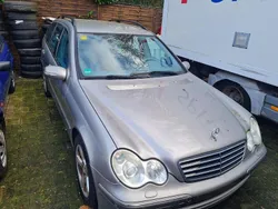 Silber Gebraucht 2005 Mercedes C180 Avantgarde Limousine | 990 € (Superpreis)