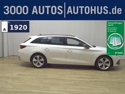 Weiss Gebraucht 2021 Seat Leon Beats Kombi | 15.980 € (Guter Preis)