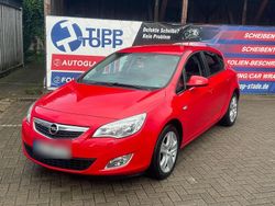 Rot Gebraucht 2011 Opel Astra Limousine | 2.300 € (Guter Preis)