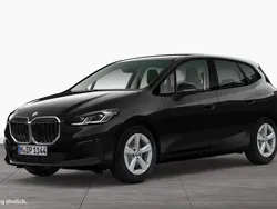 Saphirschwarz Gebraucht 2025 BMW 216 Active Tourer Van / Kleinbus | 28.390 € (Fairer Preis)