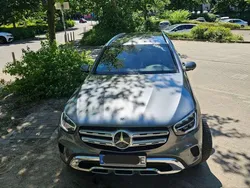 Grau Gebraucht 2022 Mercedes GLC300e SUV | 39.900 € (Fairer Preis)