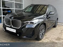 Schwarz Neu 2025 BMW iX1 M Sport SUV | 54.900 € (Guter Preis)