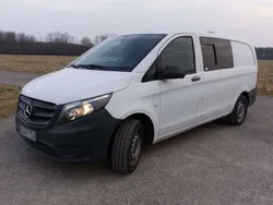 Weiß Gebraucht 2016 Mercedes Vito Van / Kleinbus | 33.900 €