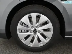 Diabasgrau metallic Neu 2025 VW Passat Business Kombi | 44.895 € (Guter Preis)
