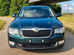 Grün Gebraucht 2010 Skoda Superb Elegance Limousine | 7.990 € (Fairer Preis)