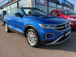 Blau Gebraucht 2023 VW T-Roc Cabriolet Edition Cabrio | 22.950 € (Fairer Preis)