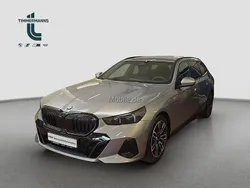 Grau Gebraucht 2024 BMW 520 M Sport Kombi | 57.470 € (Fairer Preis)