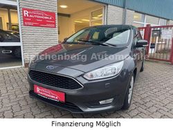 Grau Gebraucht 2018 Ford Focus Limousine | 8.890 € (Fairer Preis)