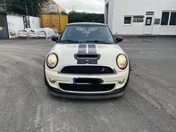 Weiß Gebraucht 2011 Mini Cooper S Kleinwagen | 7.500 € (Fairer Preis)