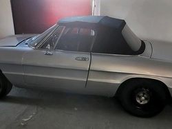 Silber Gebraucht 1981 Alfa Romeo Spider Cabrio | 22.500 €