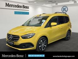 Limonitgelb Gebraucht 2024 Mercedes T180 Style Van / Kleinbus | 28.980 € (Teuer)