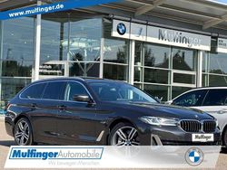 Sophistograu brillanteffekt (metallic) Gebraucht 2022 BMW 530e Sport Line Kombi | 32.992 € (Guter Preis)