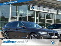 Sophistograu brillanteffekt (metallic) Gebraucht 2022 BMW 530e Sport Line Kombi | 34.880 € (Fairer Preis)