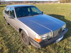 Grau Gebraucht 1993 Volvo 940 Limousine | 9.500 €