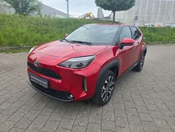 Emotional red 2 Gebraucht 2023 Toyota Yaris Cross Connect Style SUV | 24.700 € (Fairer Preis)
