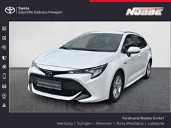 Schneeweiß Gebraucht 2022 Toyota Corolla Comfort Kombi | 21.390 € (Guter Preis)