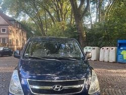 Blau Gebraucht 2010 Hyundai H-1 Van | 8.000 € (Etwas zu teuer)