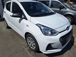 Weiß Gebraucht 2017 Hyundai i10 Trend Kleinwagen | 6.990 € (Superpreis)