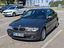 Braun Gebraucht 2004 BMW 320 Lifestyle Coupé | 4.900 € (Guter Preis)
