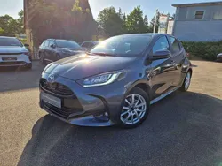 Marlingrau (metallic) Gebraucht 2021 Toyota Yaris Hybrid Club Kleinwagen | 18.990 € (Fairer Preis)