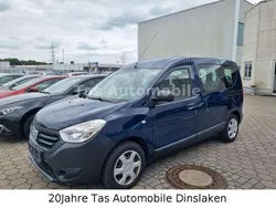 Blau Gebraucht 2015 Dacia Dokker Van | 9.599 € (Teuer)