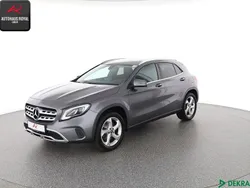 Grau Gebraucht 2019 Mercedes GLA250 Urban SUV | 25.480 € (Fairer Preis)