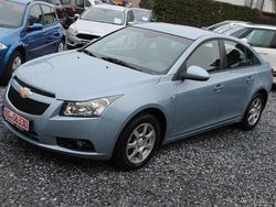 Eisblau/misty lake met Gebraucht 2010 Chevrolet Cruze LT Limousine | 4.970 € (Fairer Preis)
