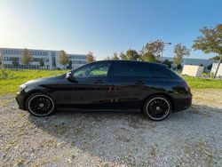 Schwarz Gebraucht 2017 Mercedes CLA200 Shooting Brake Kombi | 20.900 €