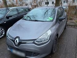 Grau Gebraucht 2015 Renault Clio IV LIMITED Kleinwagen | 7.490 € (Fairer Preis)