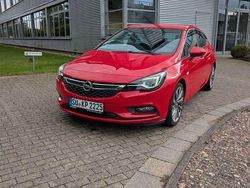 Rot Gebraucht 2015 Opel Astra Limousine | 8.790 € (Fairer Preis)