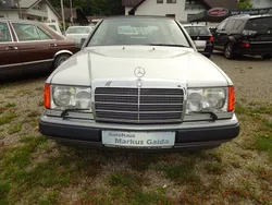 Silber Gebraucht 1993 Mercedes 320 Cabrio | 32.950 €