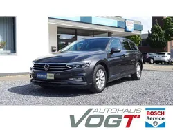 Grau Gebraucht 2022 VW Passat Business Kombi | 20.990 € (Fairer Preis)