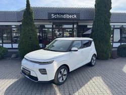 Weiß Gebraucht 2023 Kia Soul EV Inspiration SUV | 31.490 € (Etwas zu teuer)