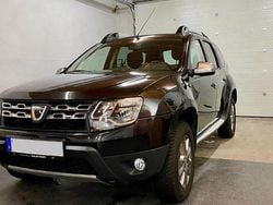 Schwarz Gebraucht 2015 Dacia Duster Prestige SUV | 9.499 € (Fairer Preis)