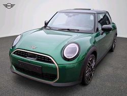 Grün Gebraucht 2024 Mini Cooper Favoured Kleinwagen | 31.312 € (Teuer)