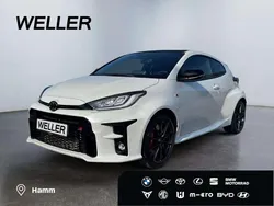 Weiss Gebraucht 2021 Toyota Yaris Basis Kleinwagen | 34.980 € (Teuer)