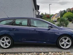 Blau Gebraucht 2015 Ford Focus Titanium Kombi | 10.250 € (Etwas zu teuer)