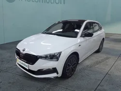 Weiß Gebraucht 2024 Skoda Scala Monte Carlo Kleinwagen | 25.655 € (Fairer Preis)