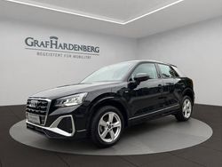 Schwarz (mythosschwarz) Gebraucht 2024 Audi Q2 S-Line SUV | 27.410 € (Guter Preis)