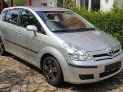 Silber Gebraucht 2006 Toyota Corolla Verso Edition Van / Kleinbus | 4.300 € (Fairer Preis)