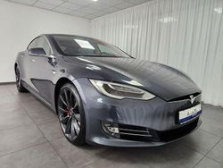Grau metallic (metallic) Gebraucht 2016 Tesla Model S Performance Kleinwagen | 34.990 € (Teuer)