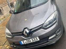 Grau Gebraucht 2014 Renault Mégane GrandTour Initiale Paris Kombi | 3.500 € (Superpreis)